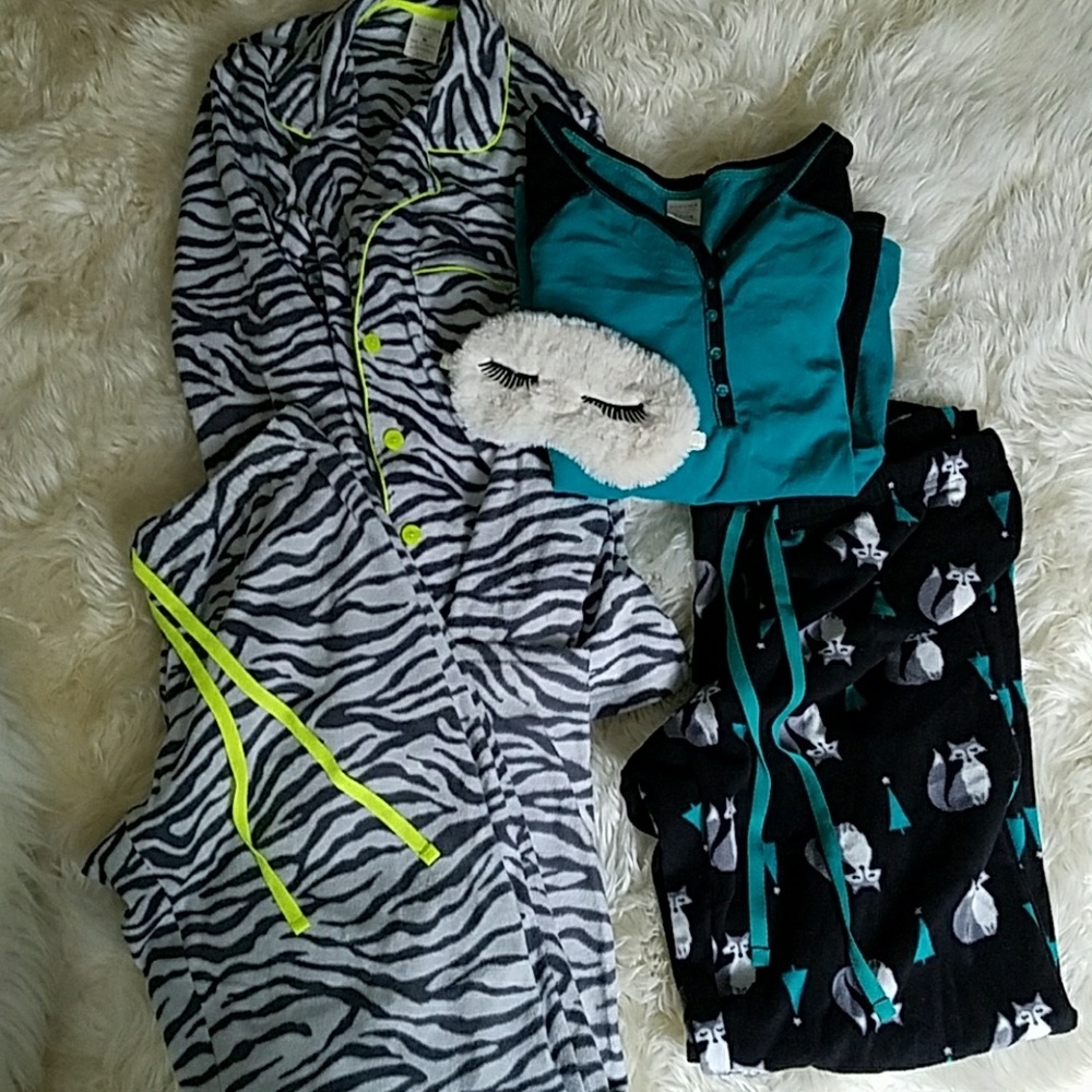 2 pair Sonoma pajamas